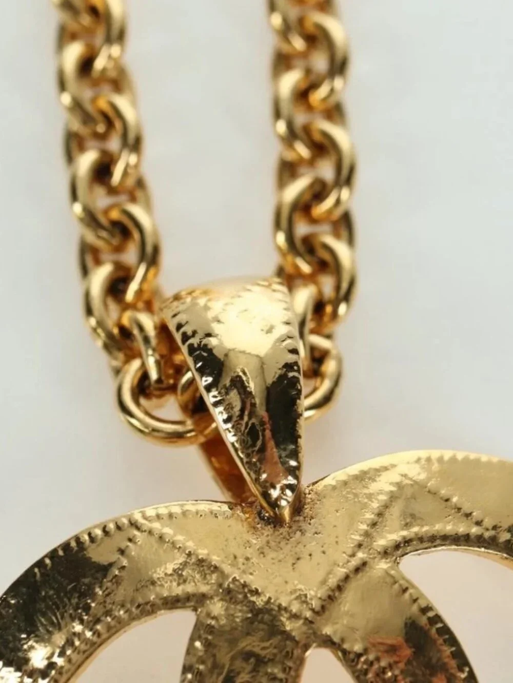 CHANEL CC Necklace metal Gold Tone CC Auth am11252SAM